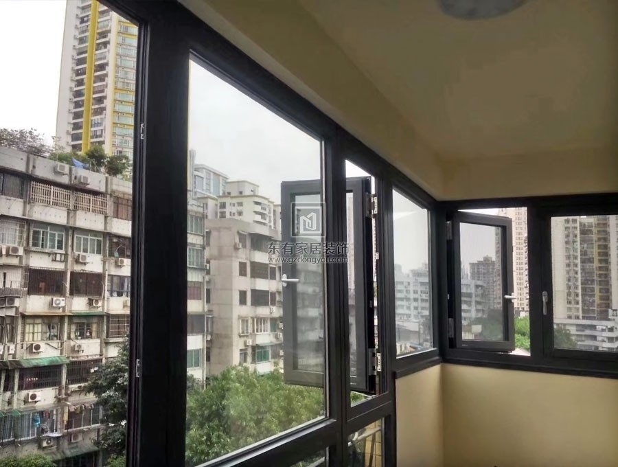 東華東路全屋鋁合金門窗封陽臺 MC-078