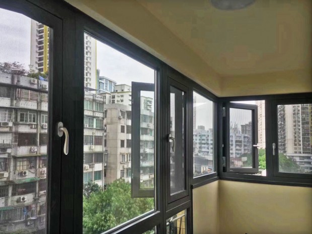 東華東路全屋鋁合金門窗封陽臺 MC-078