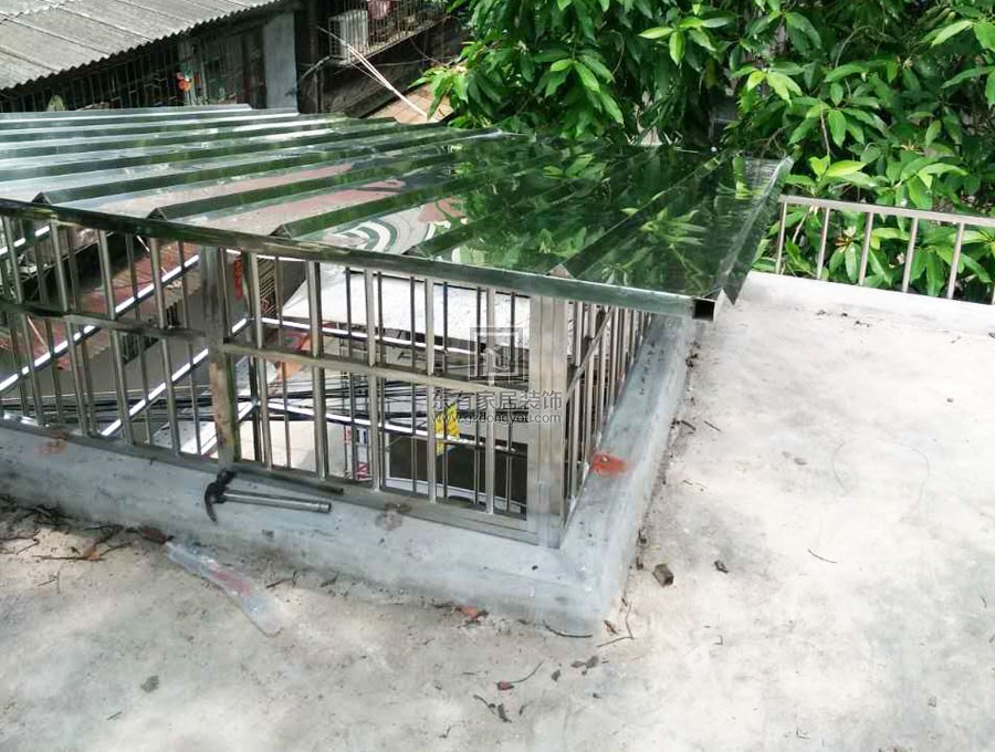不銹鋼防盜網加雨棚 YP-004