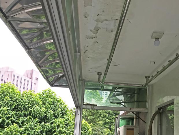 先烈中路不銹鋼雨棚、鋁窗封陽臺 MC-136
