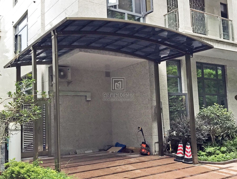 廣州白云堡錢小姐家停車雨棚和門窗安裝 YP-031