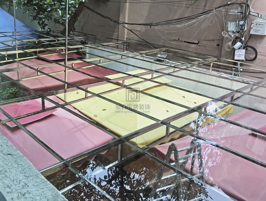 華僑新村徐先生不銹鋼雨棚 YP-035