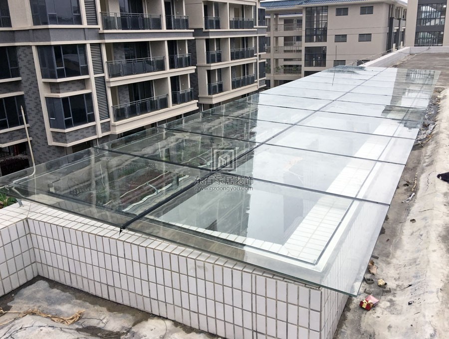 蘿崗幼兒園屋面玻璃雨棚 YP-011