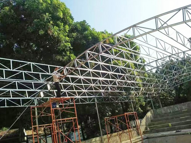 夏園小學操場弧形雨棚加建 YP-014