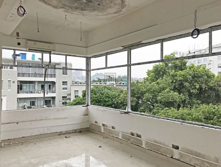 華南理工大學袁生鋁合金窗 MC-114