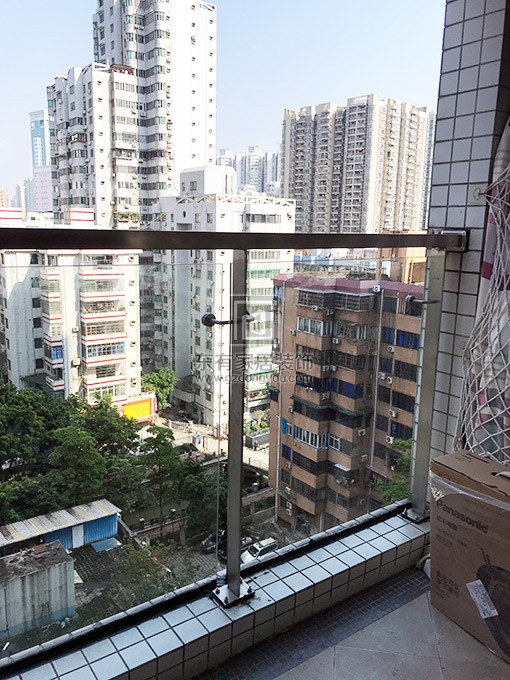 天河嘉寶華庭王先生陽臺不銹鋼玻璃欄桿 LG-076
