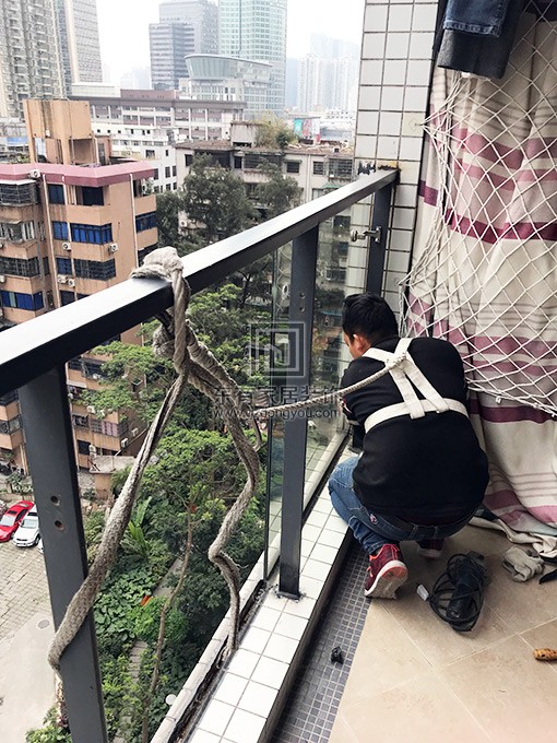 天河嘉寶華庭王先生陽臺不銹鋼玻璃欄桿 LG-076