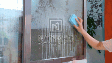 紗窗臟了別再用水擦