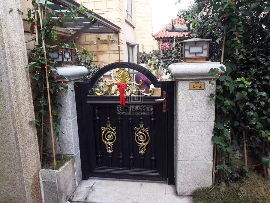 別墅庭院門與圍墻護欄 DM-022