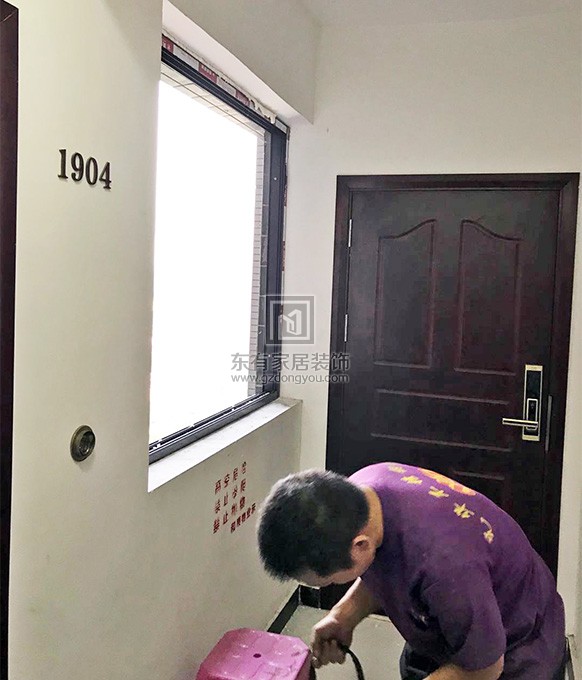 陽(yáng)光城麗景灣樓盤公共區(qū)域加裝鋁合金窗 MC-171