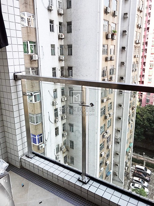 天河華康小區(qū)陽臺不銹鋼護欄 LG-078
