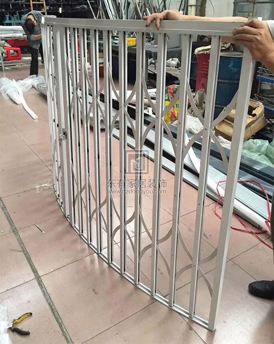 鋁合金拉閘廠家實拍 LG-085