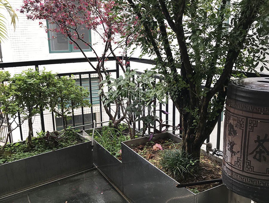云峰社區(qū)鐵藝陽臺(tái)欄桿 LG-089