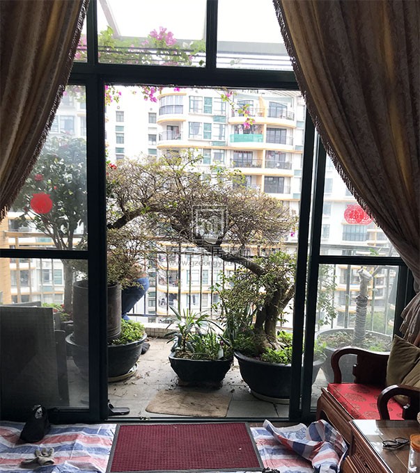 云峰社區(qū)鐵藝陽臺(tái)欄桿 LG-089