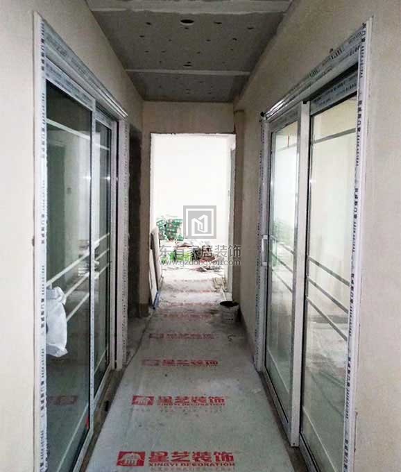 西門口廣場鋁合金門窗安裝