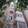 重型斷橋雙色平開窗（內(nèi)白，外木）