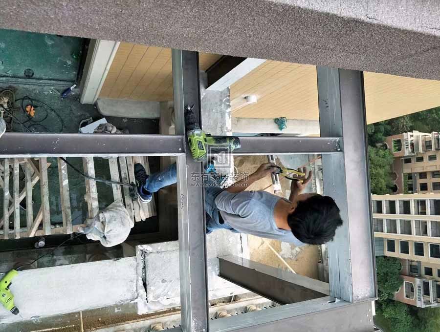 桐林別墅門窗，陽臺鋁合金雨棚