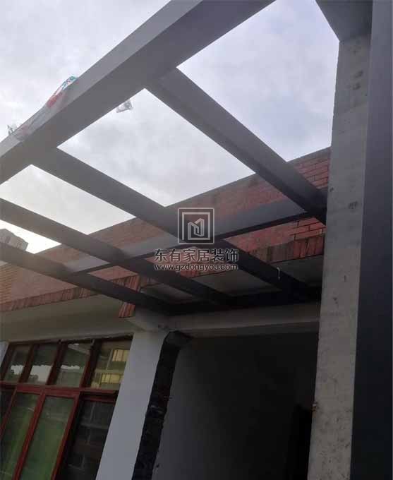 廣州花都別墅全屋鋁合金重型玻璃雨棚，鋁合金窗安裝實拍