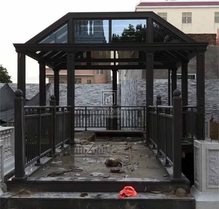 廣州花都別墅全屋鋁合金重型玻璃雨棚，鋁合金窗安裝實拍