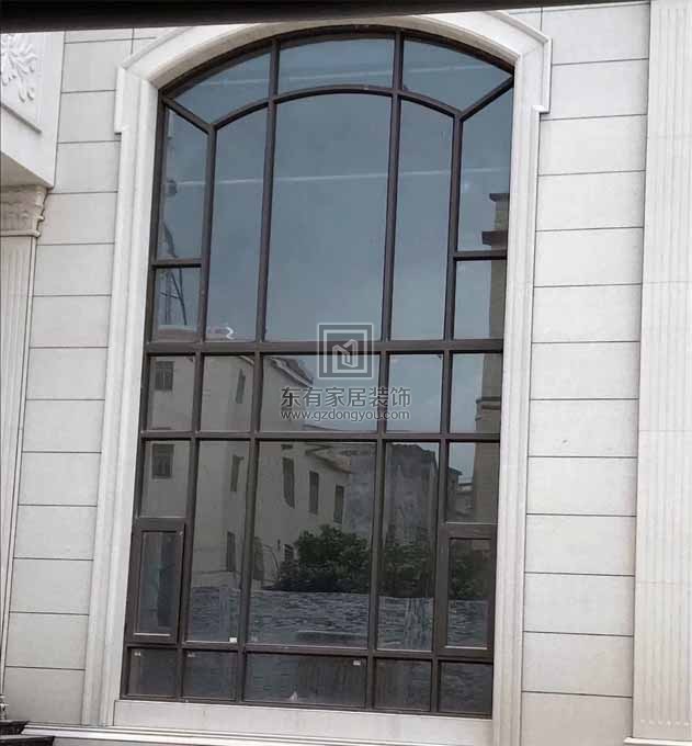 廣州花都別墅全屋鋁合金重型玻璃雨棚，鋁合金窗安裝實拍
