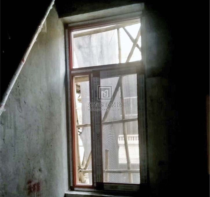 碧桂園鳳凰城全屋外灰內木紋斷橋窗紗一體門窗系列