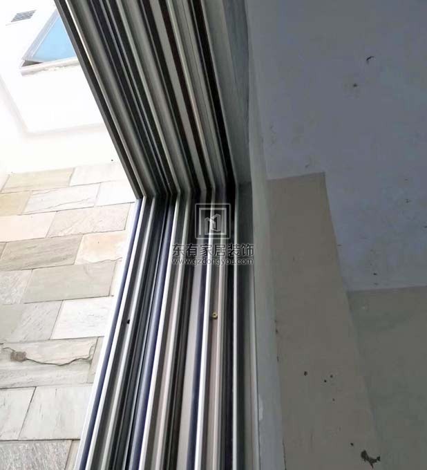 碧桂園鳳凰城全屋外灰內木紋斷橋窗紗一體門窗系列