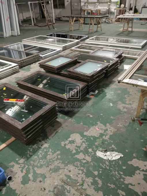 富力廣場北區雙色斷橋窗紗一體平開窗