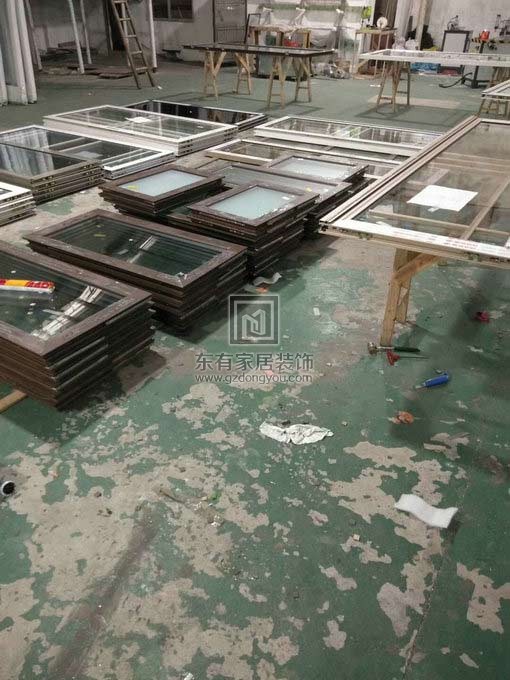 富力廣場北區雙色斷橋窗紗一體平開窗