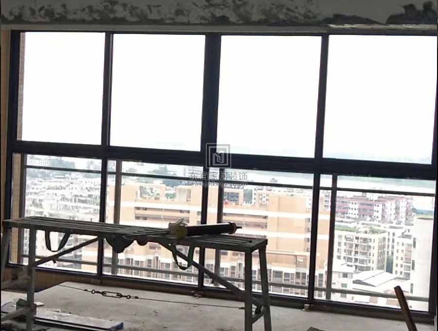 富力廣場北區雙色斷橋窗紗一體平開窗