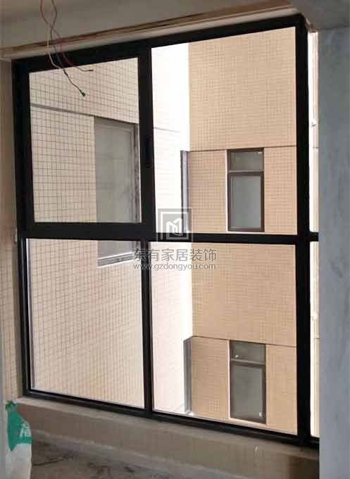 富力廣場北區雙色斷橋窗紗一體平開窗