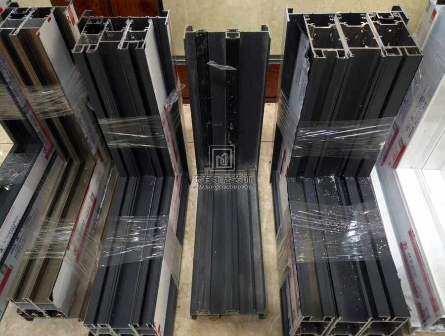 鋁合金斷橋窗紗一體白色平開窗