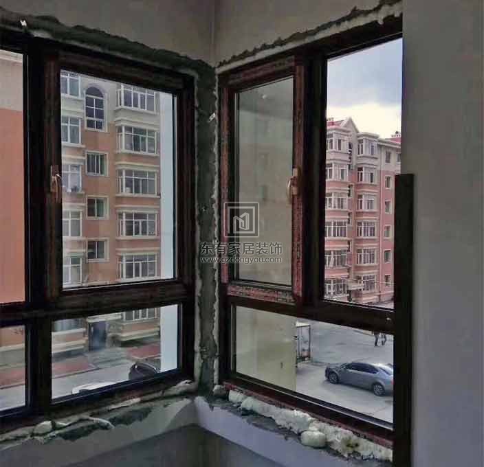 萬科天鵝灣左斷橋窗紗一體全屋門窗項目