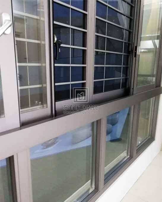 香檳金鋁合金斷橋門窗