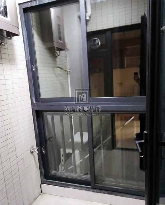 2019廣州小區(qū)固定推拉窗封陽臺(tái)