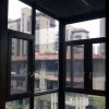 電動蜂巢遮陽簾-鋁合金封陽臺