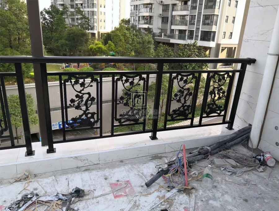 全屋項目、窗紗一體封陽臺、平開窗、推拉門，鋁合金欄桿
