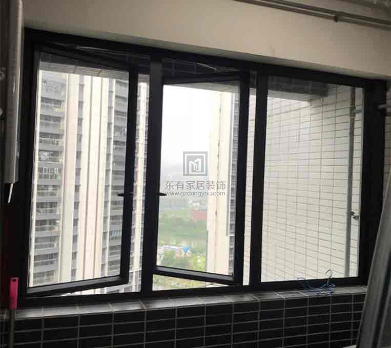 時代柏林斷橋封陽臺門窗