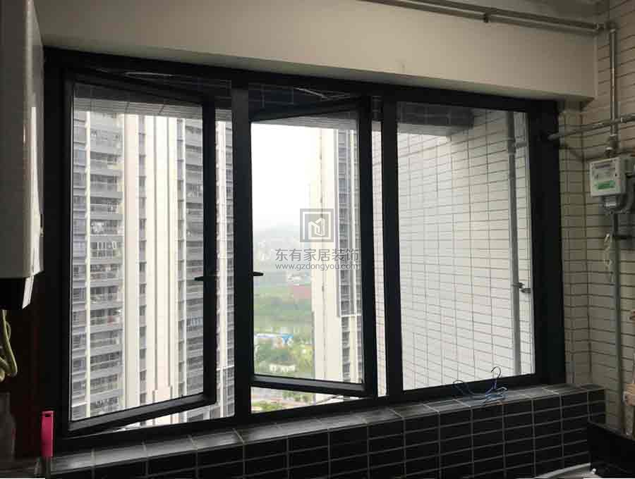 時代柏林斷橋封陽臺門窗