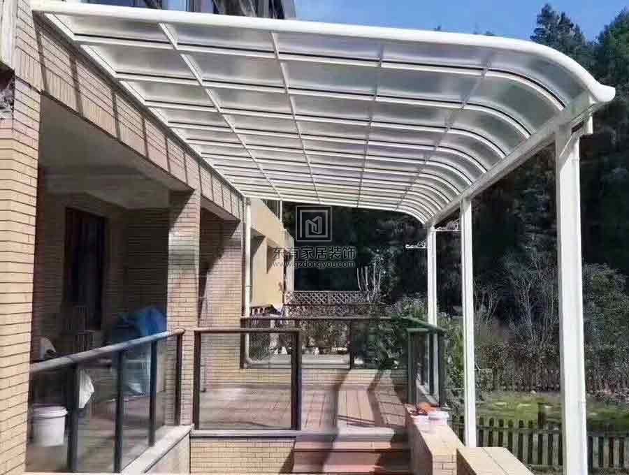 別墅鋁合金陽光板雨棚