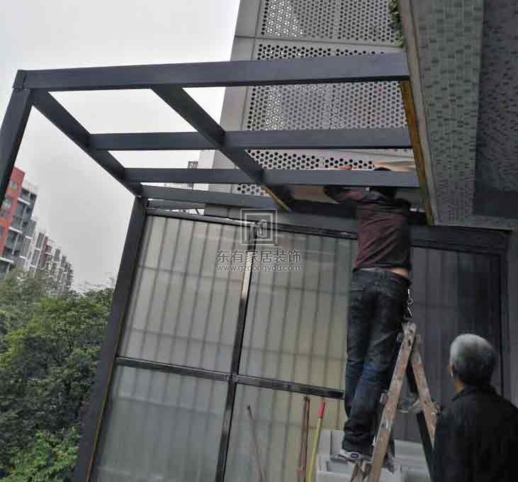 連體別墅陽光房、雨棚、鋁合金門窗項目實拍