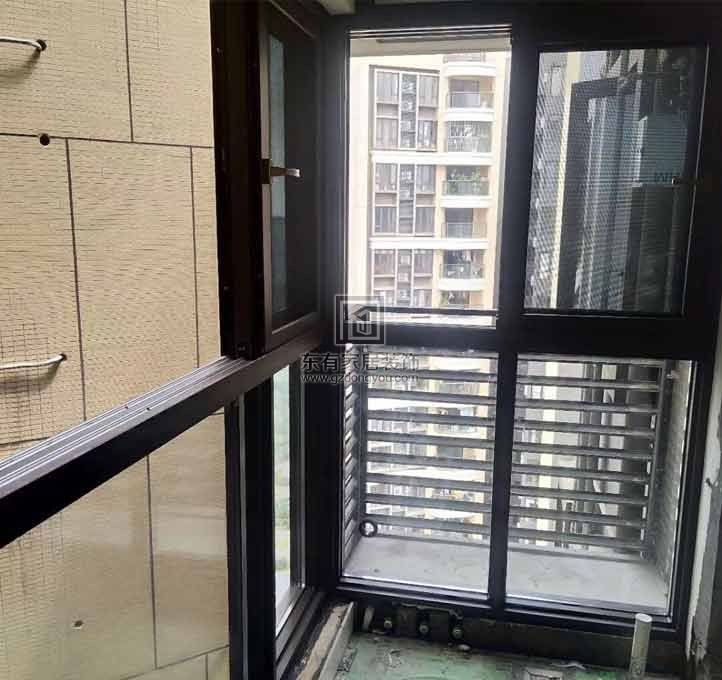 全屋封陽臺門窗陽光房