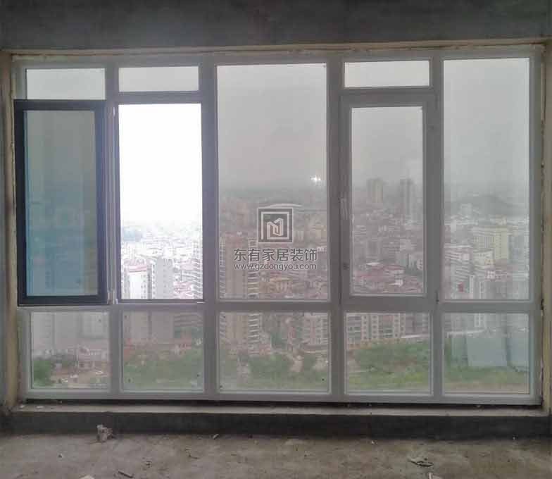 金茂灣鋁合金門窗安裝