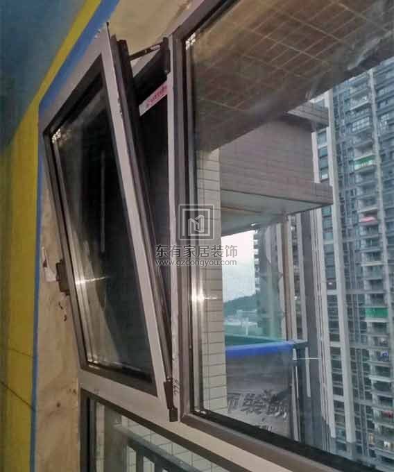 金茂灣鋁合金門窗安裝