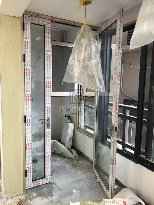 荔灣區廣鋼金融街全屋鋁合金門窗-開放式廚房隔斷