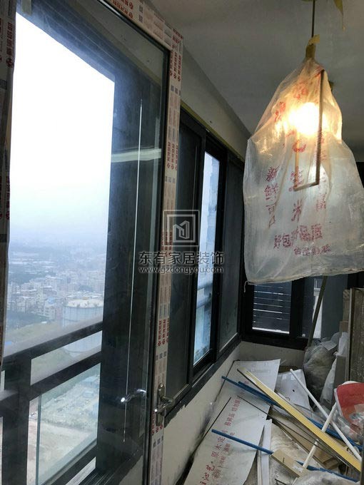 荔灣區廣鋼金融街全屋鋁合金門窗-開放式廚房隔斷