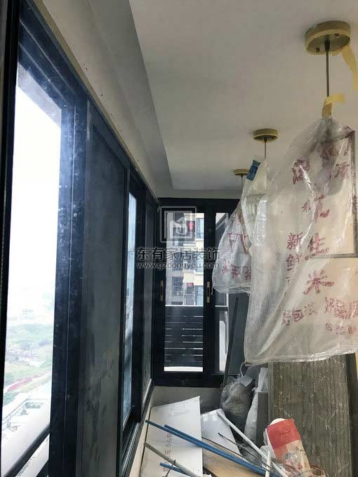 荔灣區廣鋼金融街全屋鋁合金門窗-開放式廚房隔斷