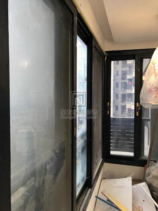 荔灣區廣鋼金融街全屋鋁合金門窗-開放式廚房隔斷
