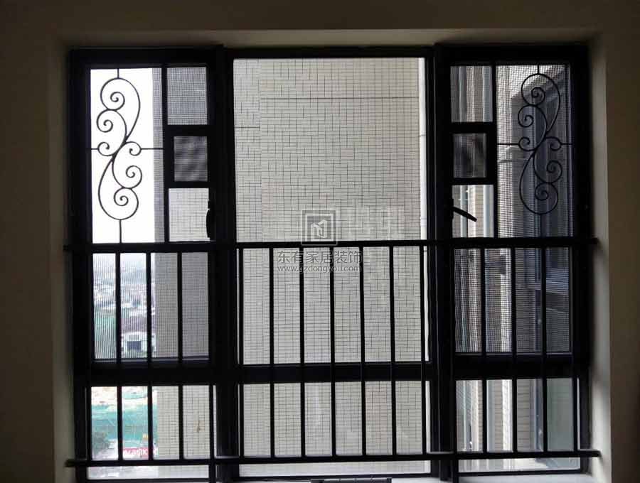 金澤豪庭全屋-隱形防盜網(wǎng)、推拉窗、鋁合金窗花帶紗，豪華三軌推拉門
