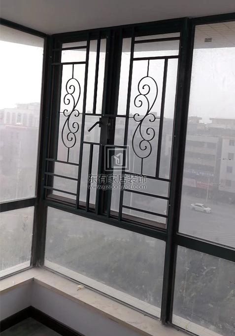 金澤豪庭全屋-隱形防盜網(wǎng)、推拉窗、鋁合金窗花帶紗，豪華三軌推拉門