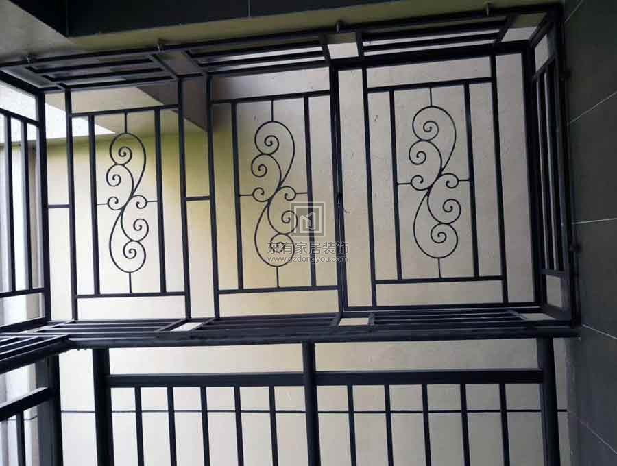 山水庭苑鋁合金紗窗、窗花